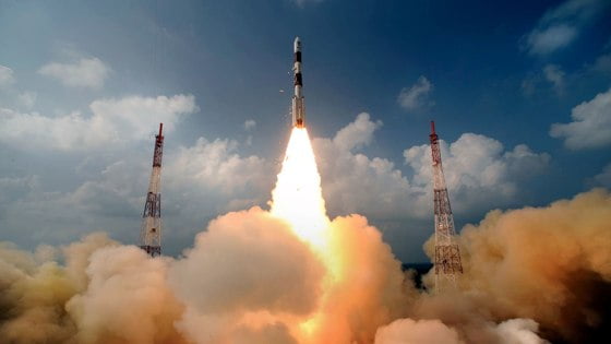 ISRO Assistant And Upper Division Clerk Recruitment 2017